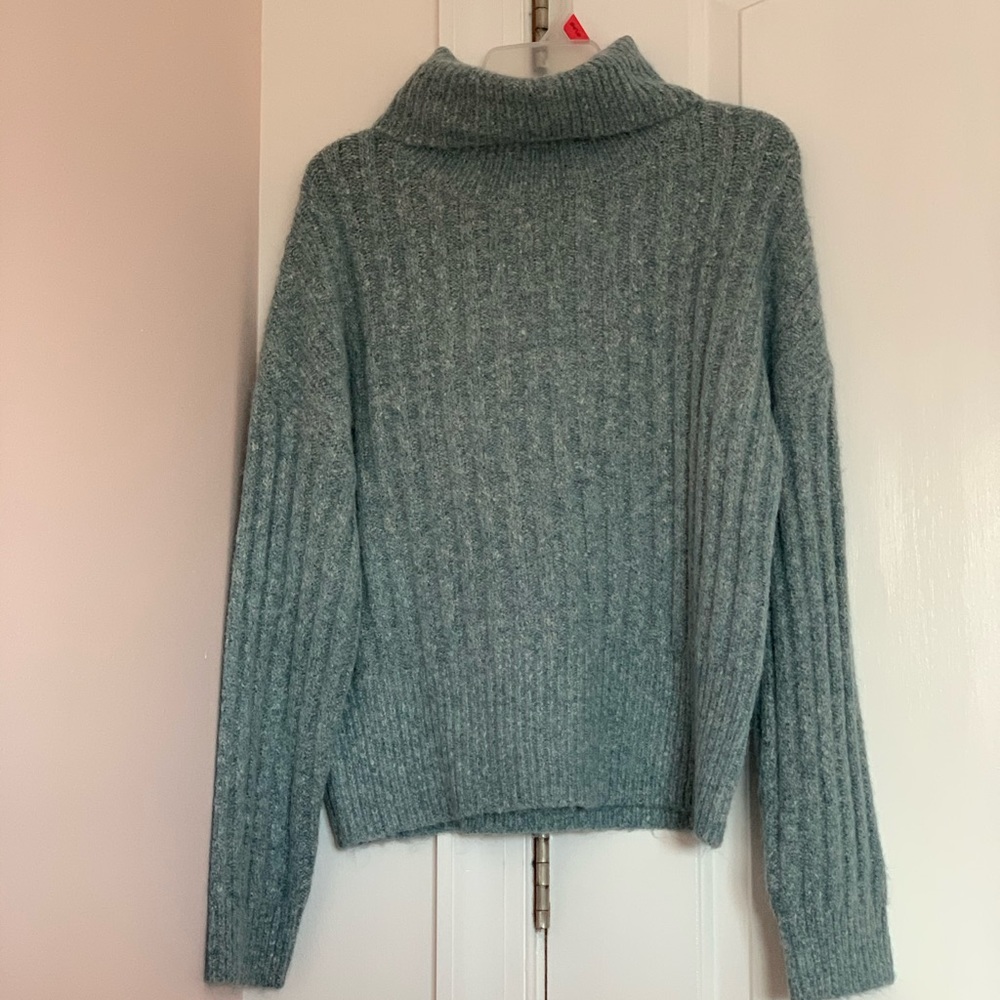Sweater perfect condition never worn